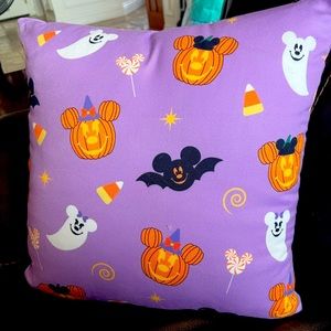 Halloween Pillow. Disney inspired from an Etsy creator